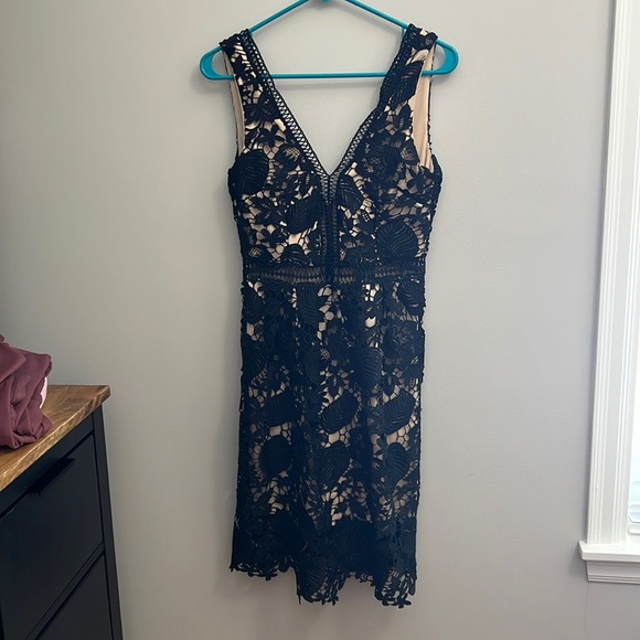 Romeo & Juliet Couture | Dresses | Romeo Juliet Couture Dress With Detailed  Lace | Poshmark